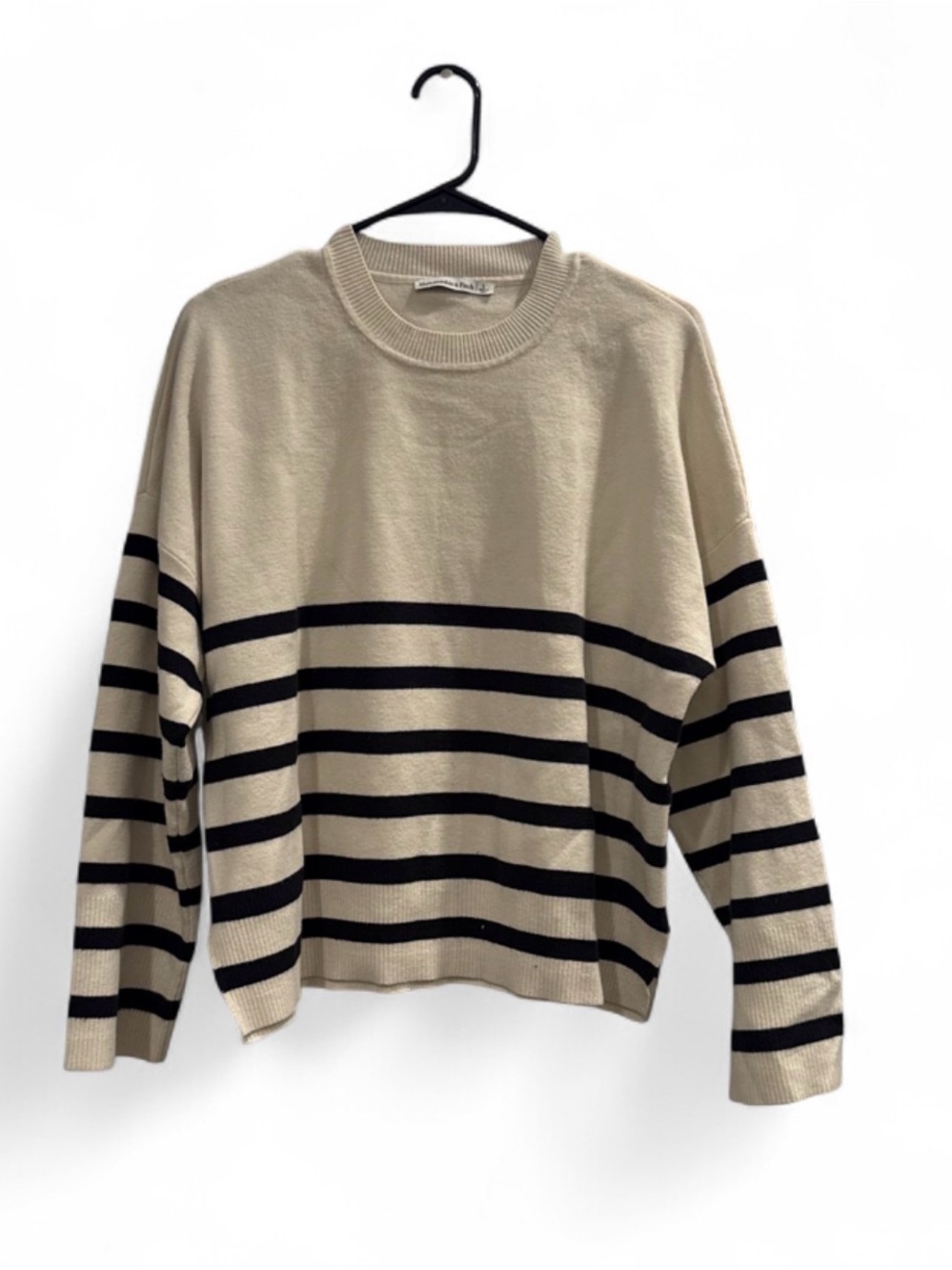 Abercrombie & Fitch crewneck sweater
